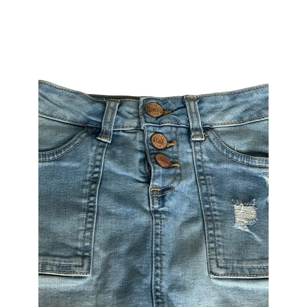 Justice girls size 6 light wash distressed denim skirt